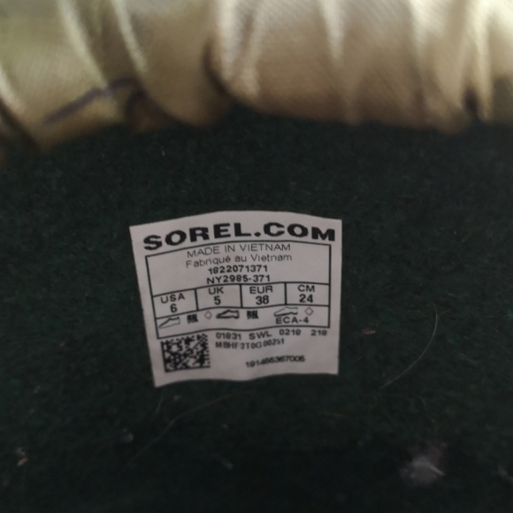 Boys sorel winter boots - Picture 3 of 4